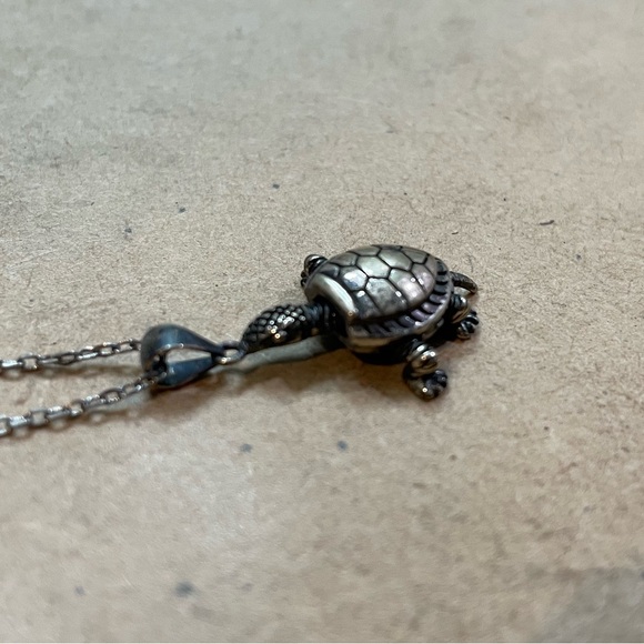 Turtle pendant - Picture 2 of 2